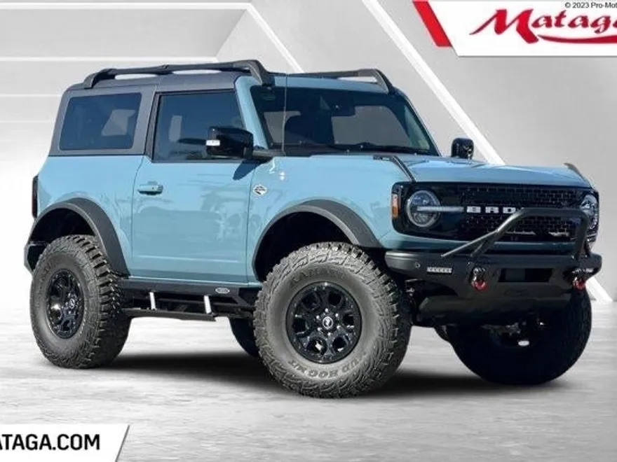 2021 Ford Bronco Base photo 1