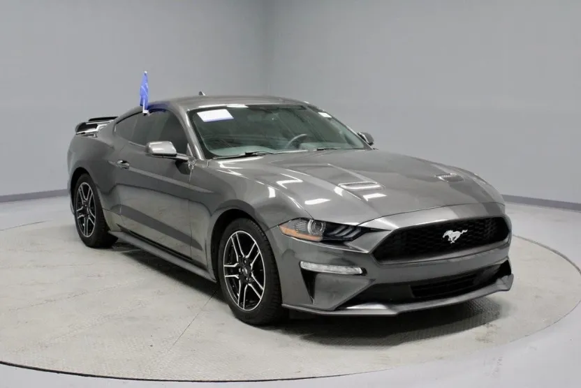 2020 Ford Mustang EcoBoost photo 1