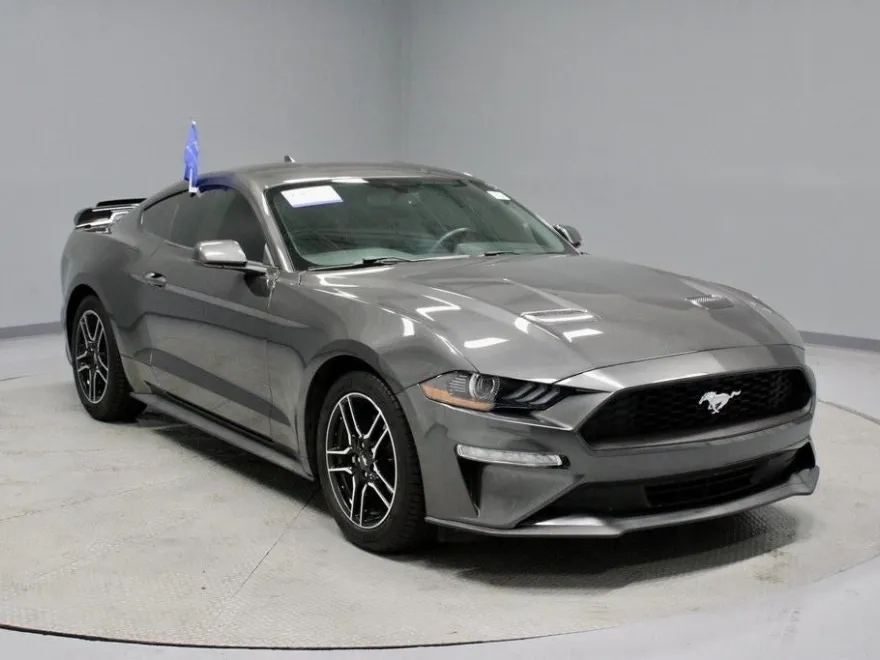 2020 Ford Mustang EcoBoost photo 1
