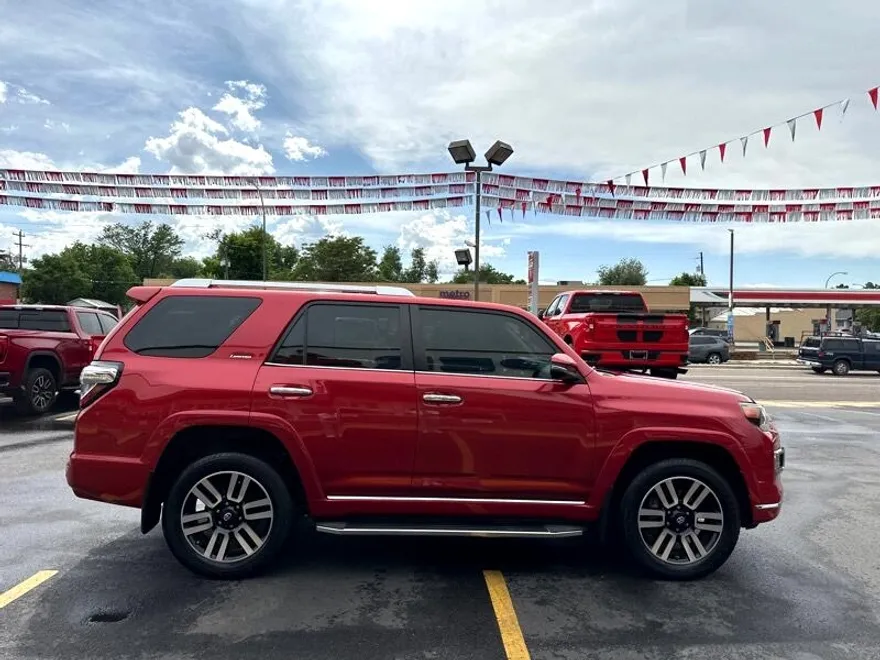 2018 Toyota 4Runner Limited 4WD V6 photo 1