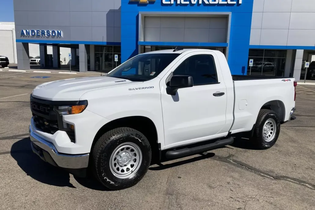 2026 Chevrolet Silverado 1500 photo 1