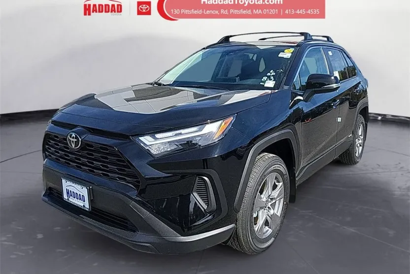 2025 Toyota RAV4 Hybrid XLE photo 1
