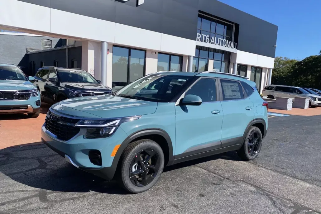 2026 Kia Seltos EX photo 1
