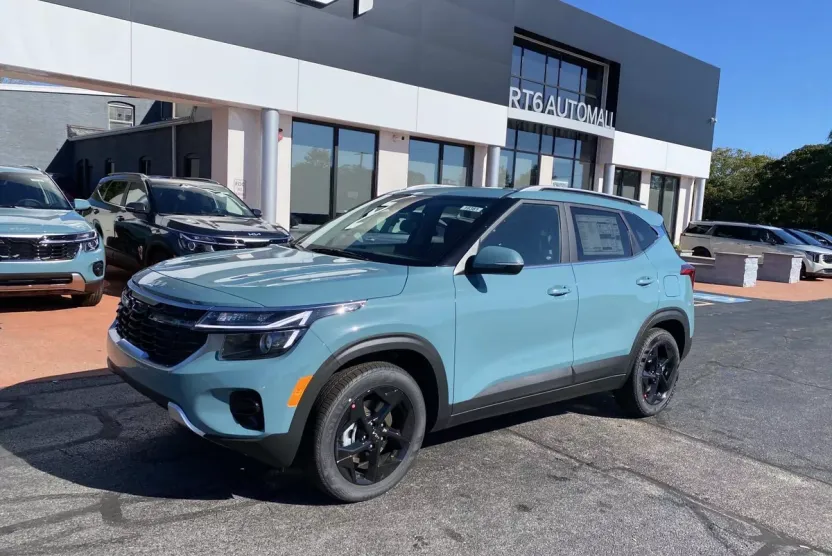 2026 Kia Seltos EX photo 1