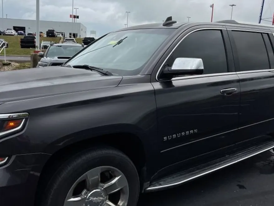2016 Chevrolet Suburban LTZ photo 1