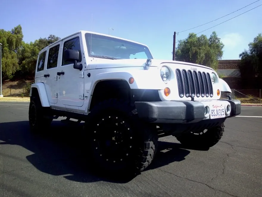 2011 Jeep Wrangler Unlimited Sahara photo 1