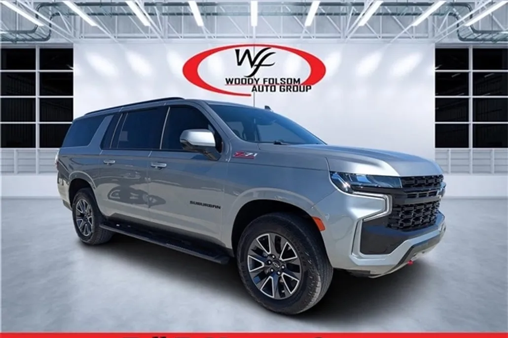 2024 Chevrolet Suburban Z71 photo 1