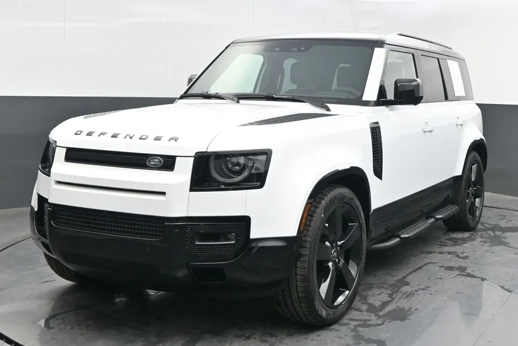 2025 Land Rover Defender X-Dynamic SE photo 1