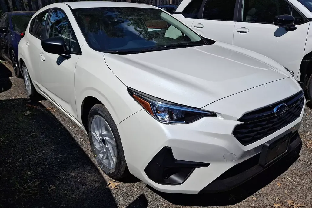 2025 Subaru Impreza Base photo 1