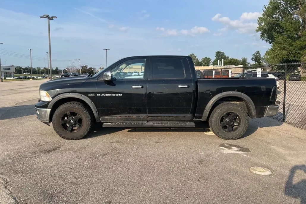 2012 Ram 1500 Laramie photo 1