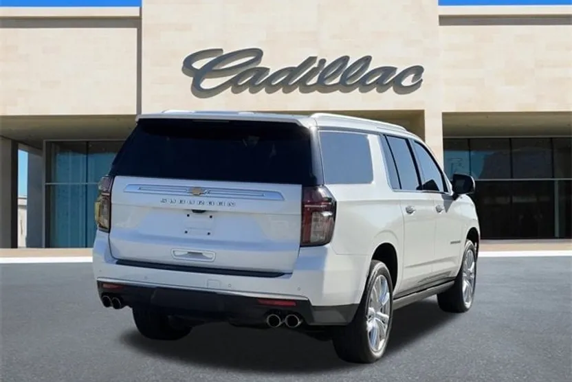 2021 Chevrolet Suburban High Country photo 1