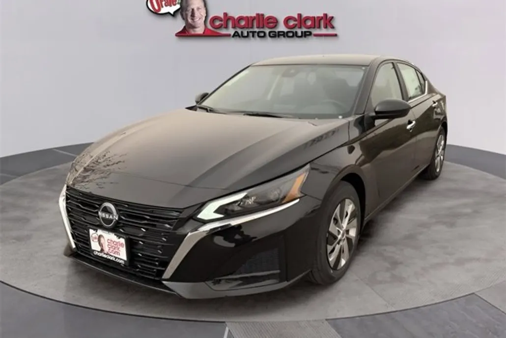 2025 Nissan Altima 2.5 S photo 1