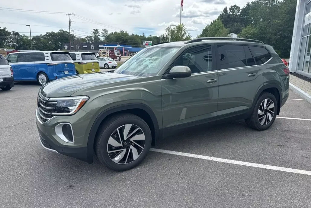 2026 Volkswagen Atlas SE Technology photo 1