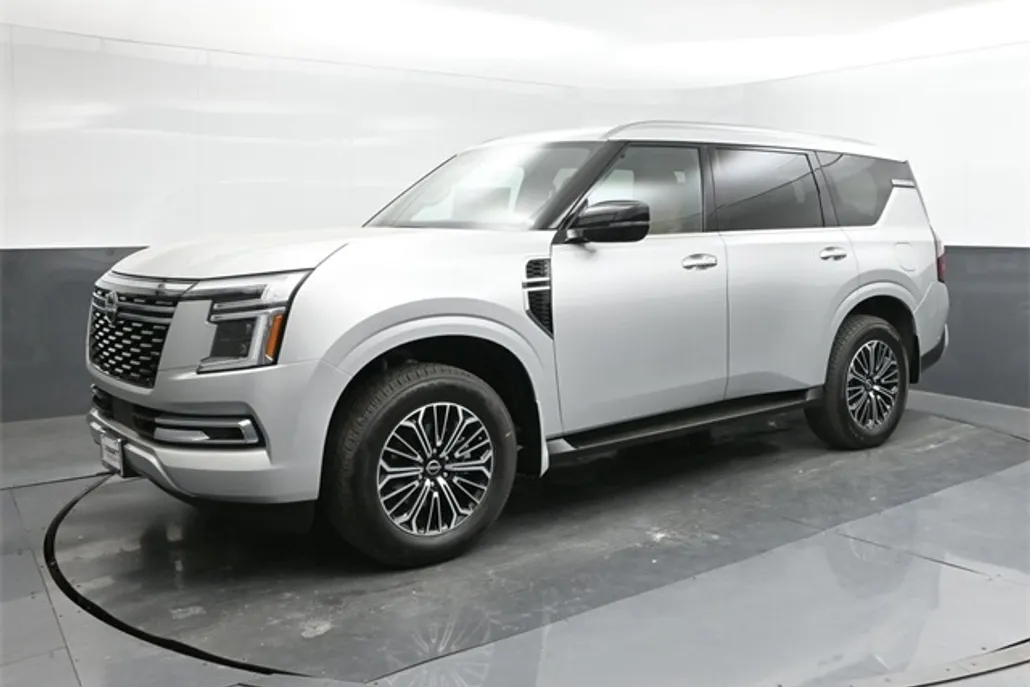 2025 Nissan Armada SL photo 1