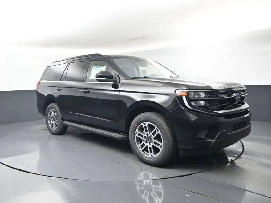 2025 Ford Expedition photo 1