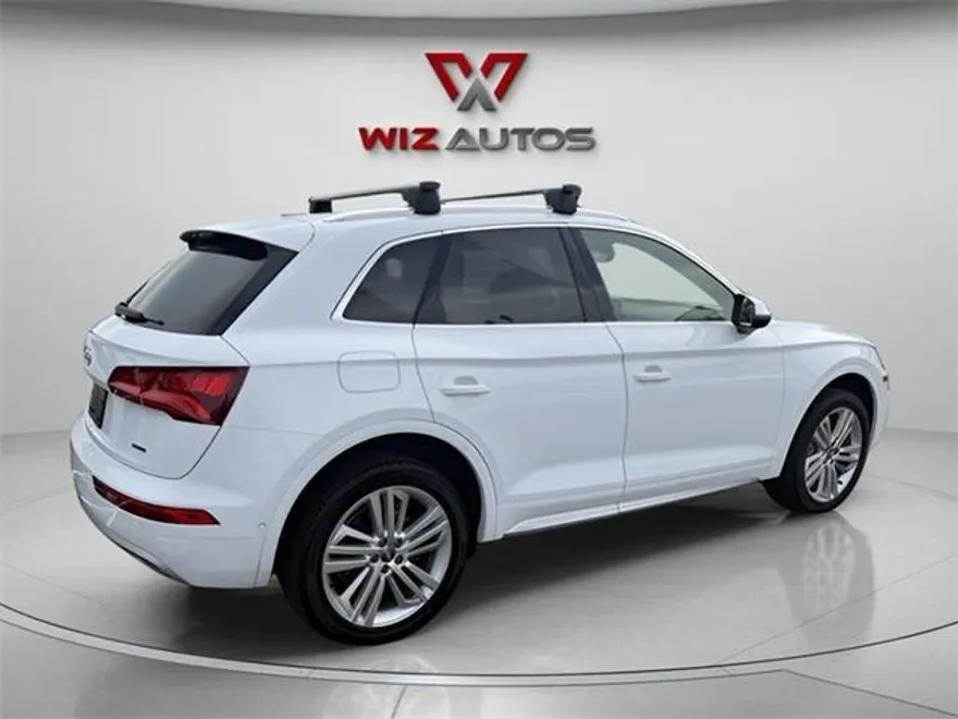 2020 Audi Q5 45 Prestige photo 1