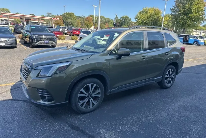 2023 Subaru Forester Limited photo 1