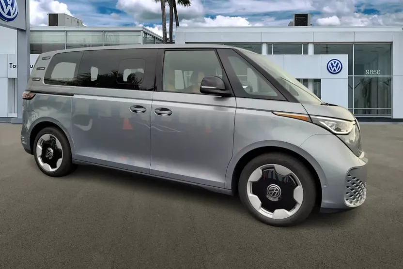 2025 Volkswagen ID. Buzz Pro S photo 1