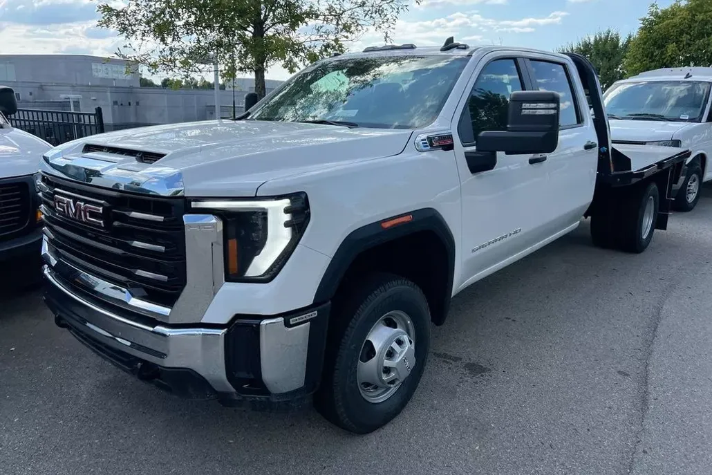 2025 Gmc Sierra 3500 HD Pro photo 1