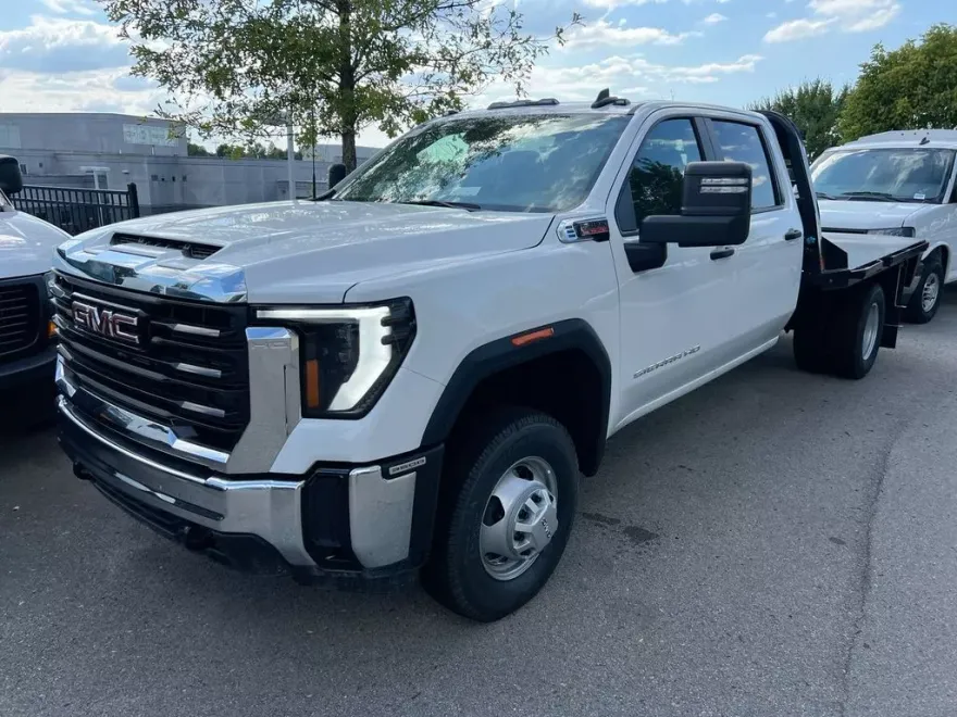 2025 Gmc Sierra 3500 HD Pro photo 1