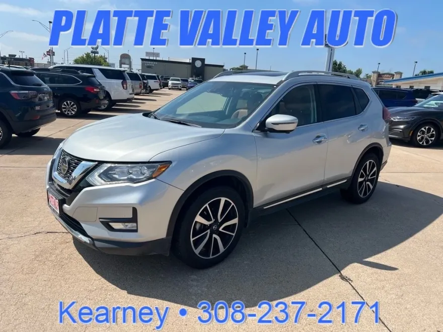 2019 Nissan Rogue photo 1