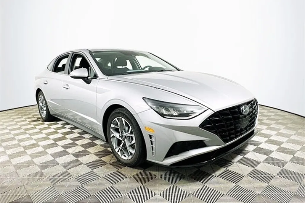 2023 Hyundai Sonata SEL photo 1