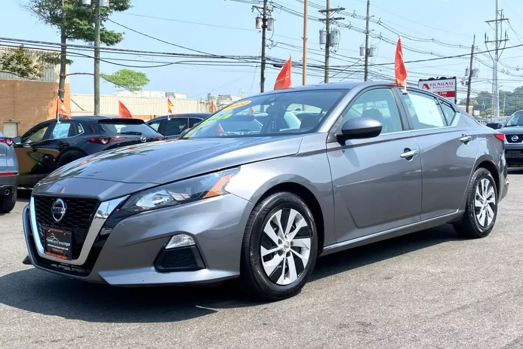2022 Nissan Altima 2.5 S photo 1