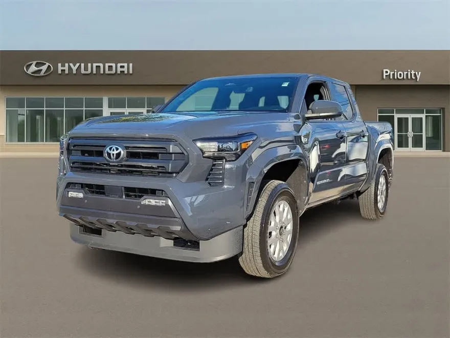 2024 Toyota Tacoma SR5 4x4 photo 1