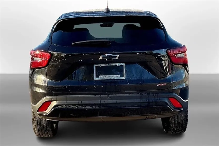 2025 Chevrolet Trax photo 1