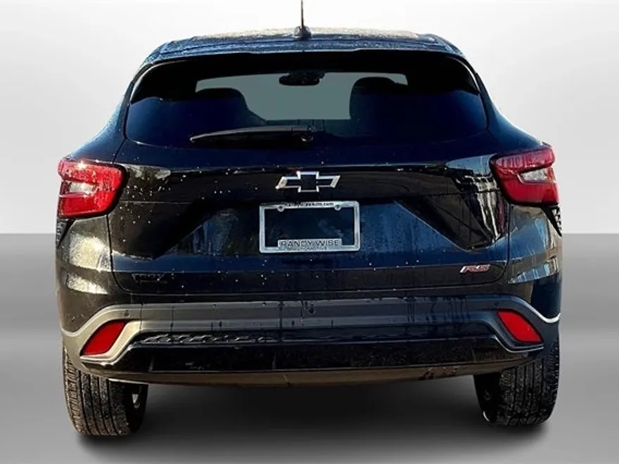 2025 Chevrolet Trax 1 photo 1