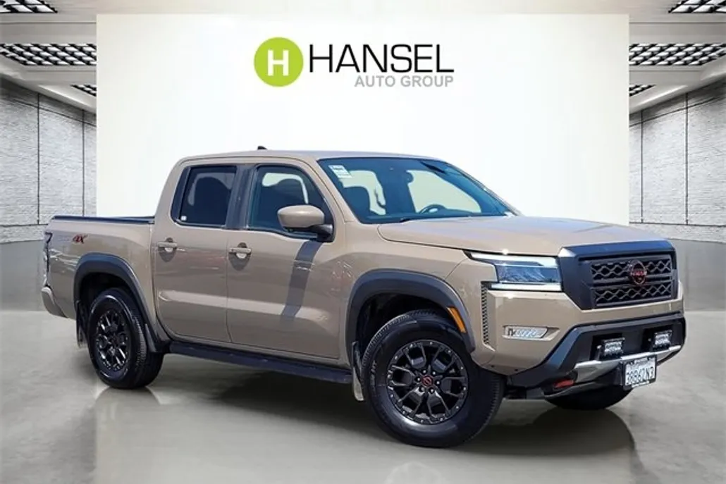 2022 Nissan Frontier PRO-4X photo 1