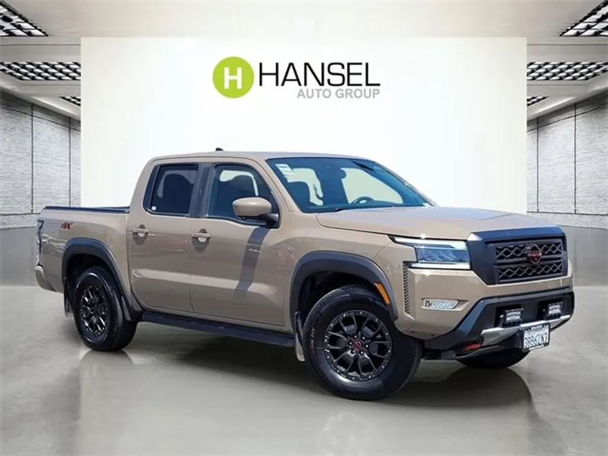 2022 Nissan Frontier PRO-4X photo 1