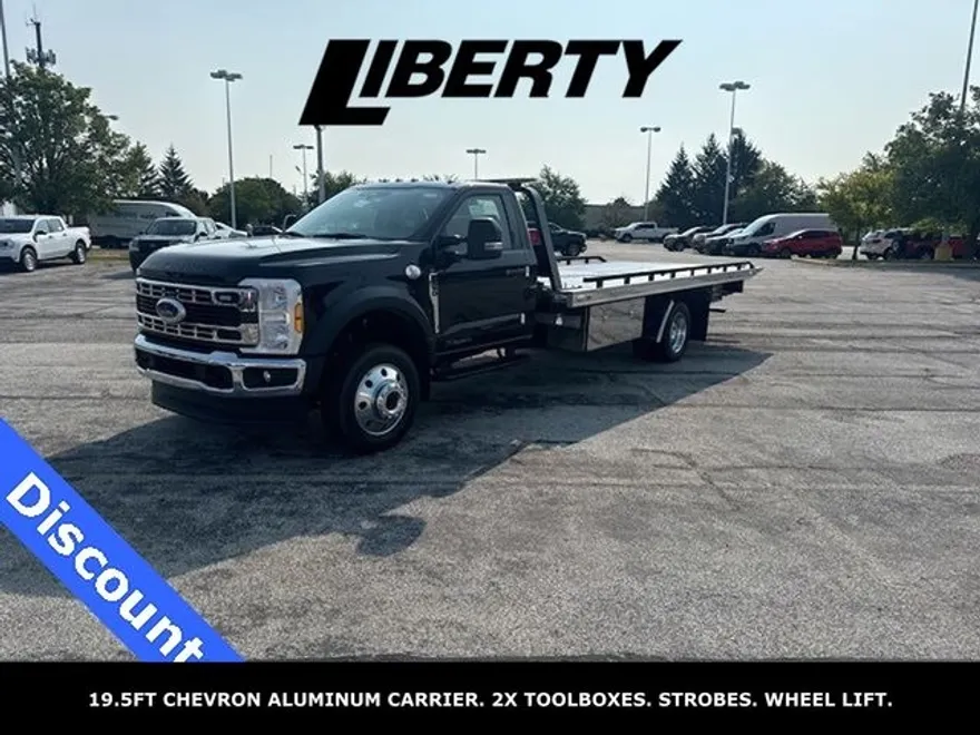 2024 Ford F-550 photo 1