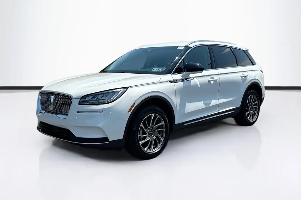 2022 Lincoln Corsair Standard photo 1