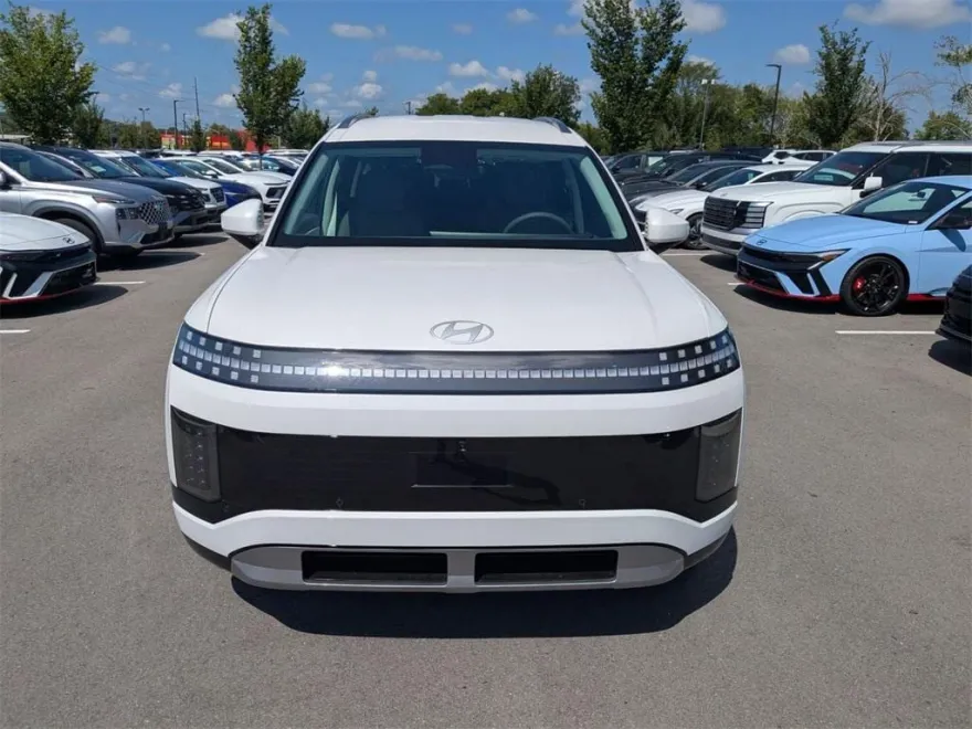 2026 Hyundai Ioniq SEL photo 1
