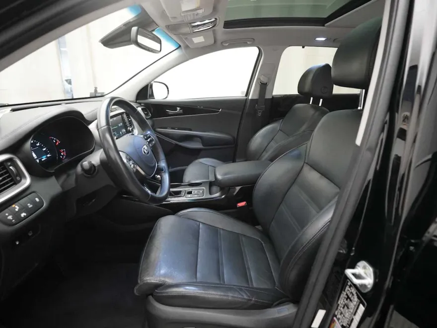 2019 Kia Sorento SX V6 photo 1