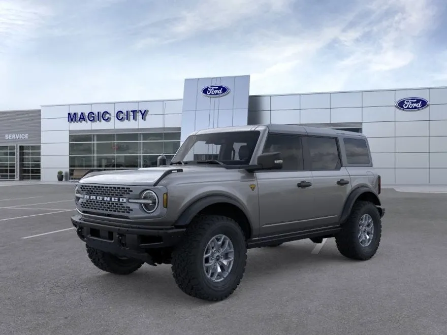 2025 Ford Bronco Badlands photo 1