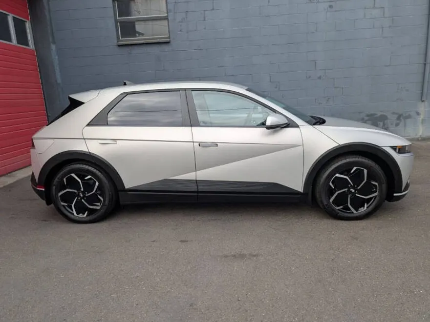 2023 Hyundai Ioniq 5 SEL photo 1