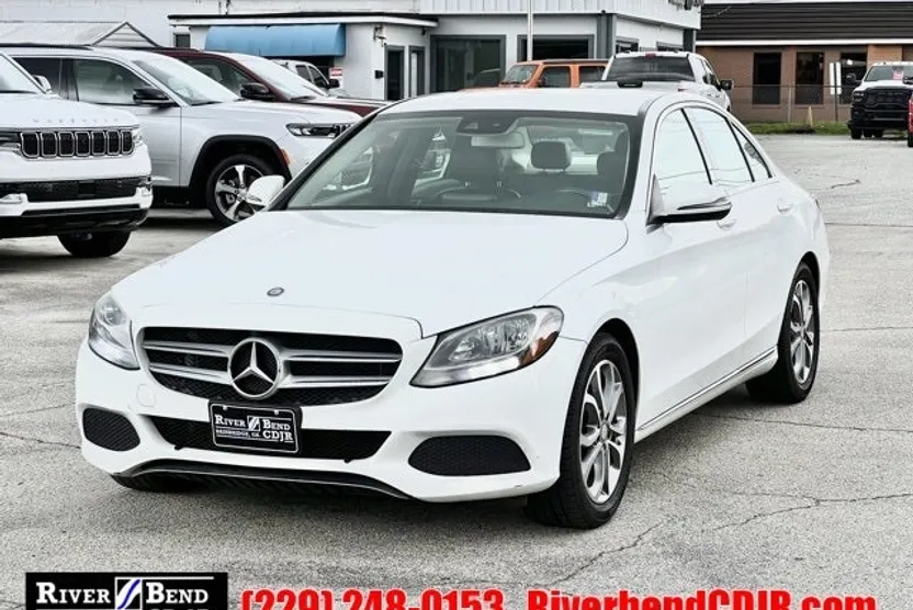 2016 Mercedes Benz C 300 photo 1
