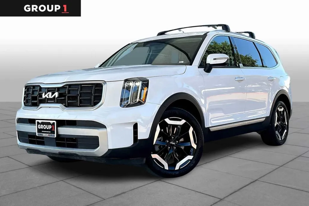 2024 Kia Telluride S photo 1