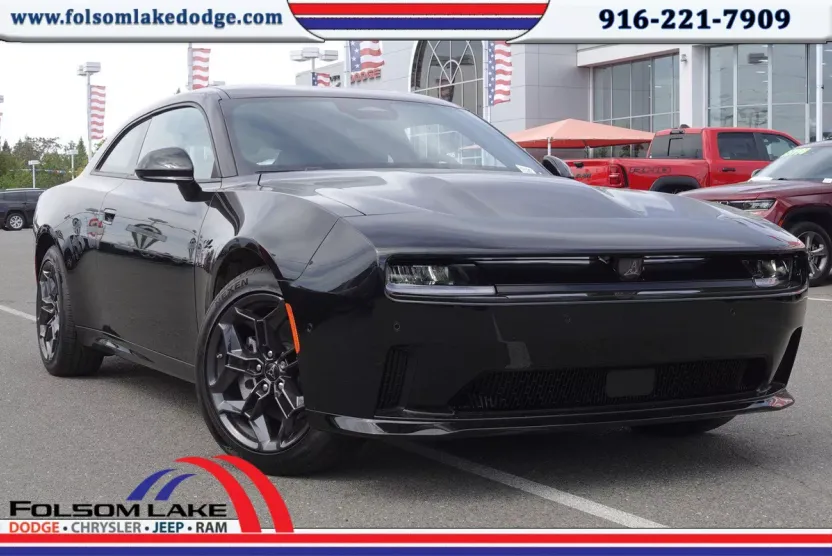 2025 Dodge Charger R/T photo 1