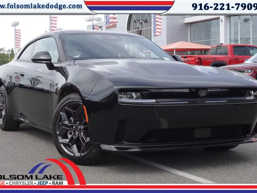 2025 Dodge Charger R/T photo 1