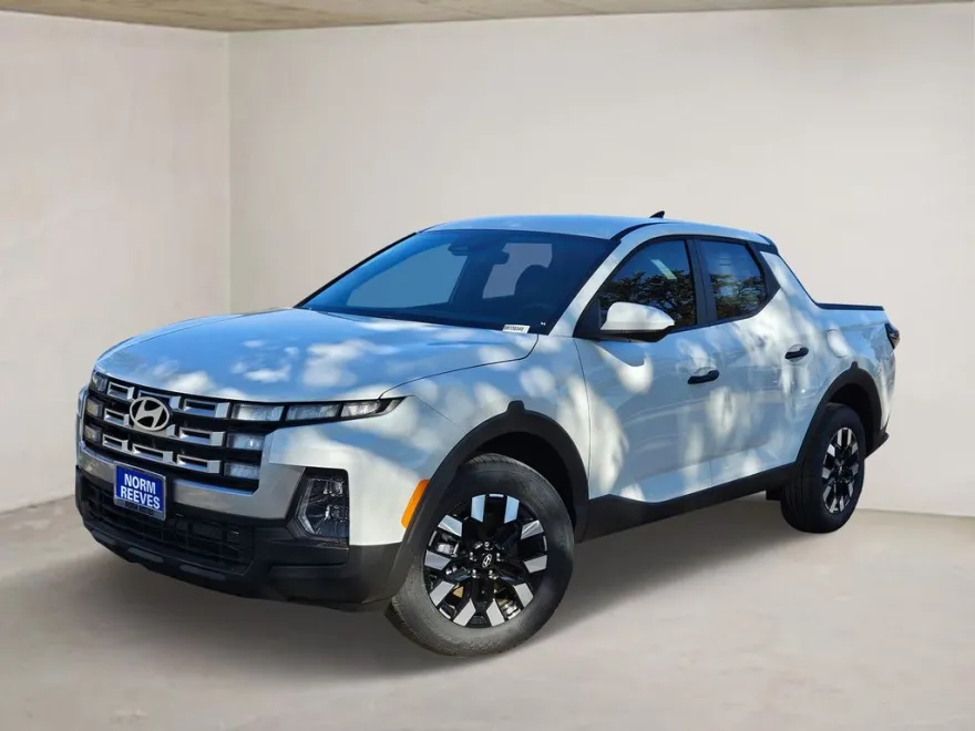 2025 Hyundai Santa Cruz SE photo 1