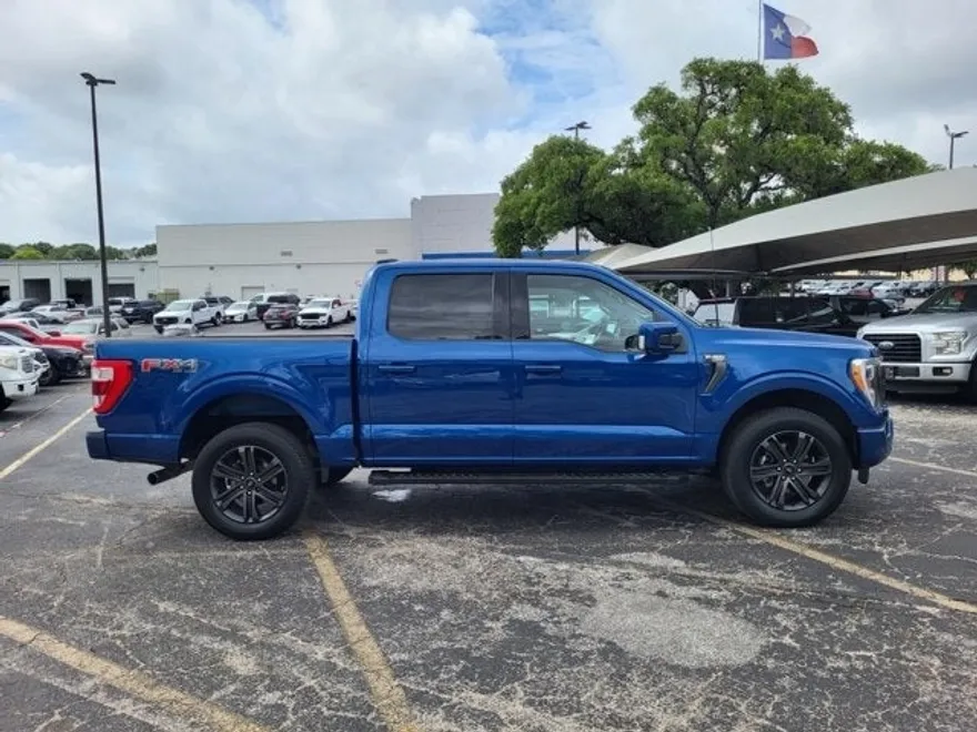 2022 Ford F-150 Lariat photo 1