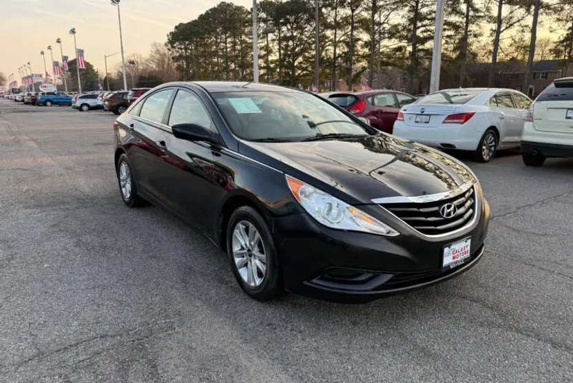 2012 Hyundai Sonata GLS photo 1