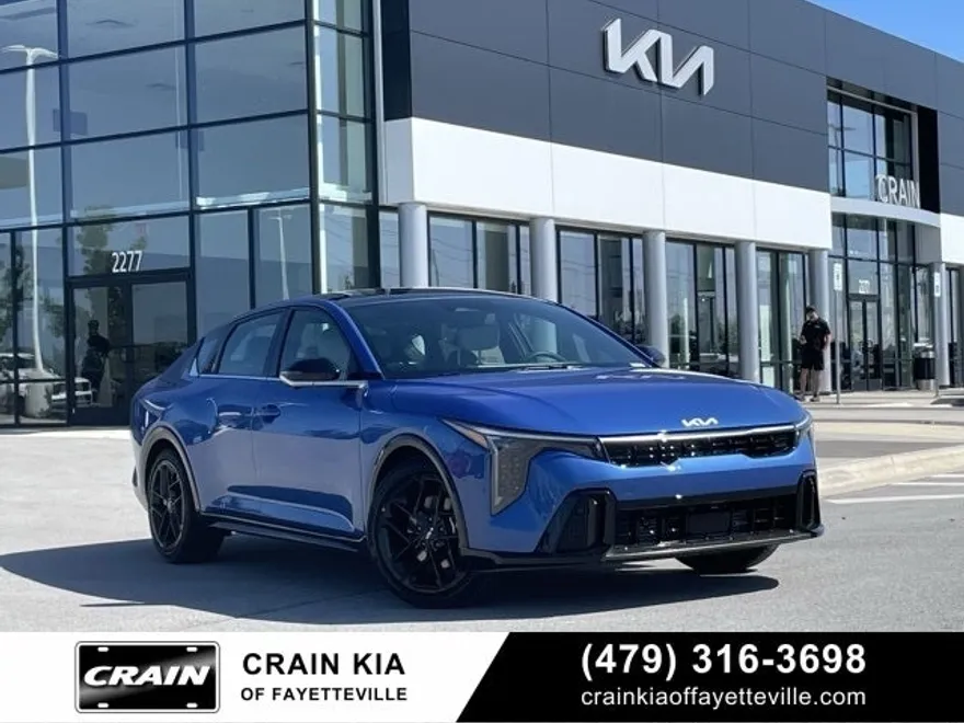 2025 Kia K4 GT-Line Turbo photo 1