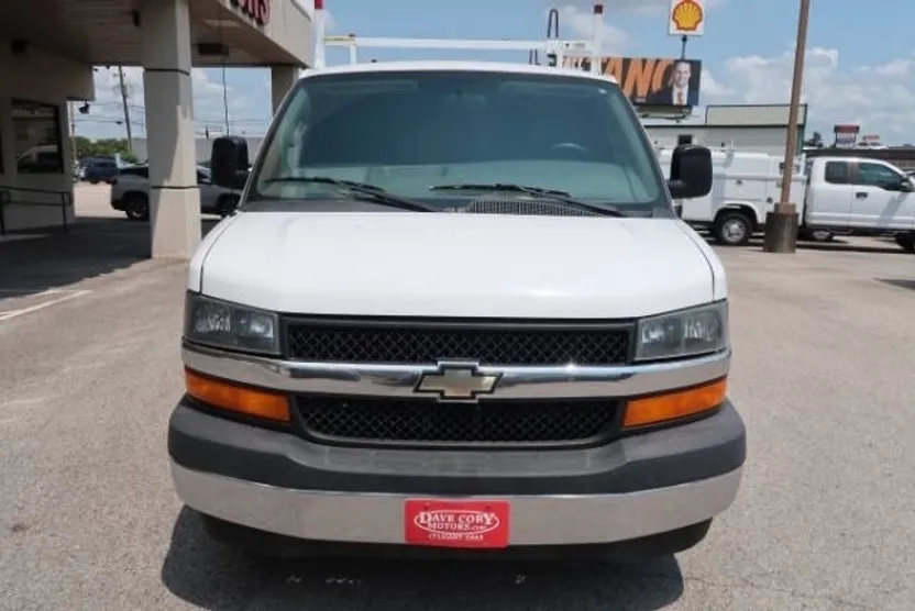 2017 Chevrolet Express Cargo Van photo 1