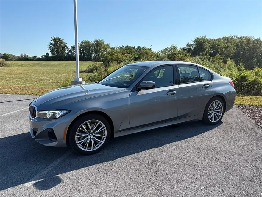 2023 Bmw 330i xDrive photo 1