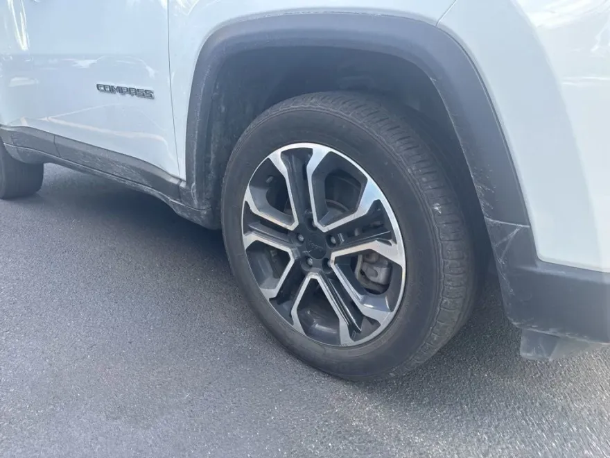 2023 Jeep Compass Limited photo 1