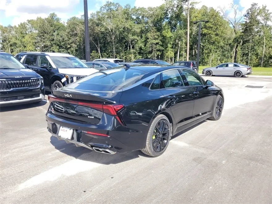 2026 Kia K5 GT photo 1